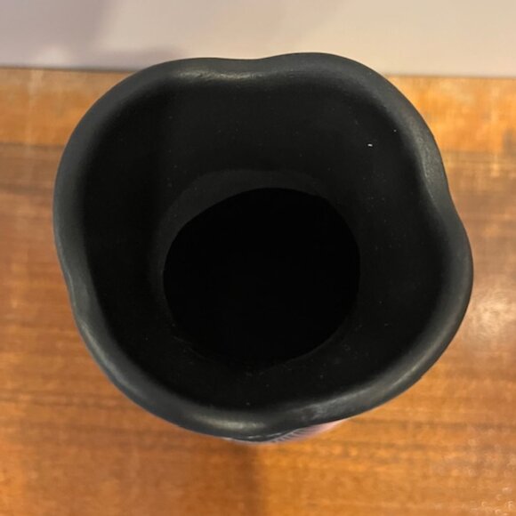 Navajo Native American Hand Painted Purple Pottery Vase Artist Signed - Picture 6 of 7